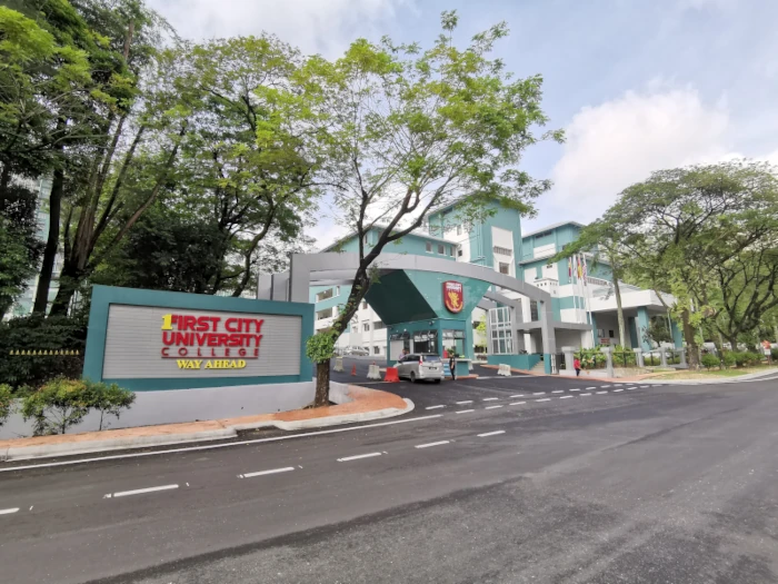 First City University College - Entrance