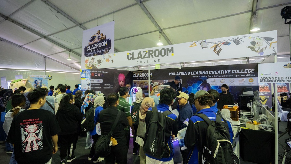 Visitors gathered at the Claz’room College booth during Hari TVET Negara 2026 to explore creative technology, 3D Digital Game Art, and multimedia art education pathways
