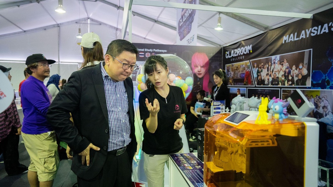 Claz’room College with industry partner Yizumade showcased live 3D scanning and 3D printing demonstrations.