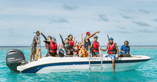 Coral Reef Snorkeling was arranged during the study tour, to encourage the preservation of coral reefs.