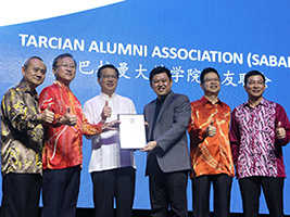 A Spectacle of Appreciation and Solidarity by TARCians - StudyMalaysia.com