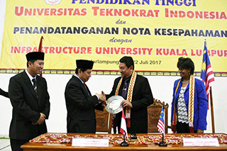 IUKL signs Memoranda with Universitas Teknokrat Indonesia
