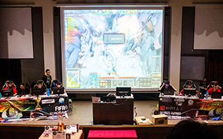 Teams facing off in grand final of last year’s Curtin Gaming Championship.