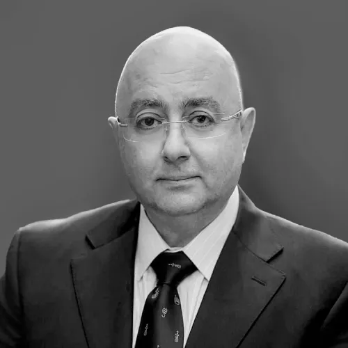 Claude Comair